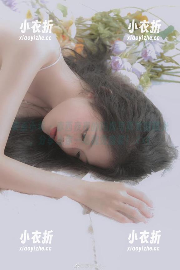 柴系小乖 - 赤西夜夜的短裤写真美丽曝光，分享给你一场视觉盛宴！.txt