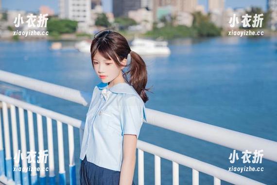 让人心动的瞬间，桜桃喵学妹最新写真作品分享上线!.txt