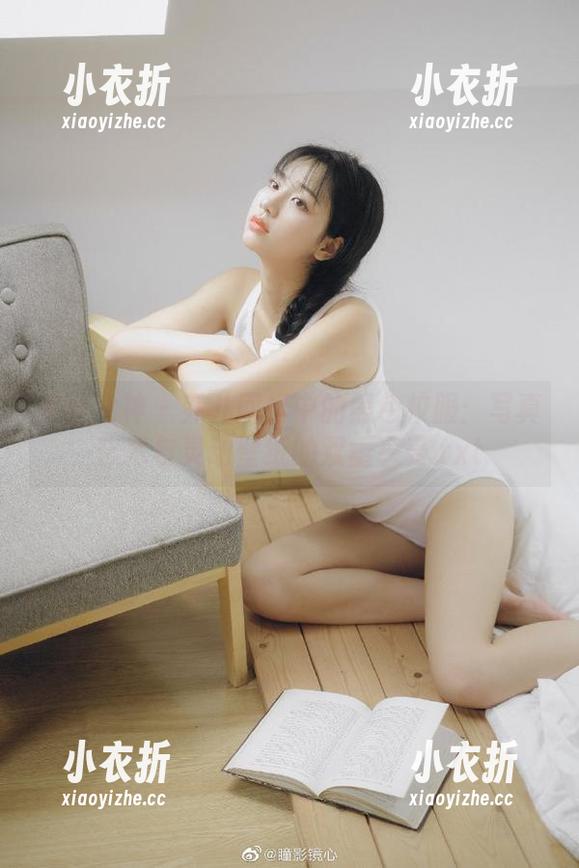 梦丝女神-乔儿 梦丝女神 - 乔儿回忆中的黑色校服:写真艺术与灵动壁纸的双重享受.txt
