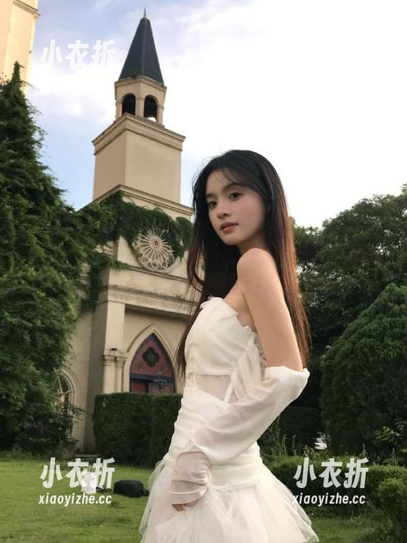 梦丝女神 - 璇璇9分颜值作品在线，走过路过不要错过的视觉盛宴！.txt