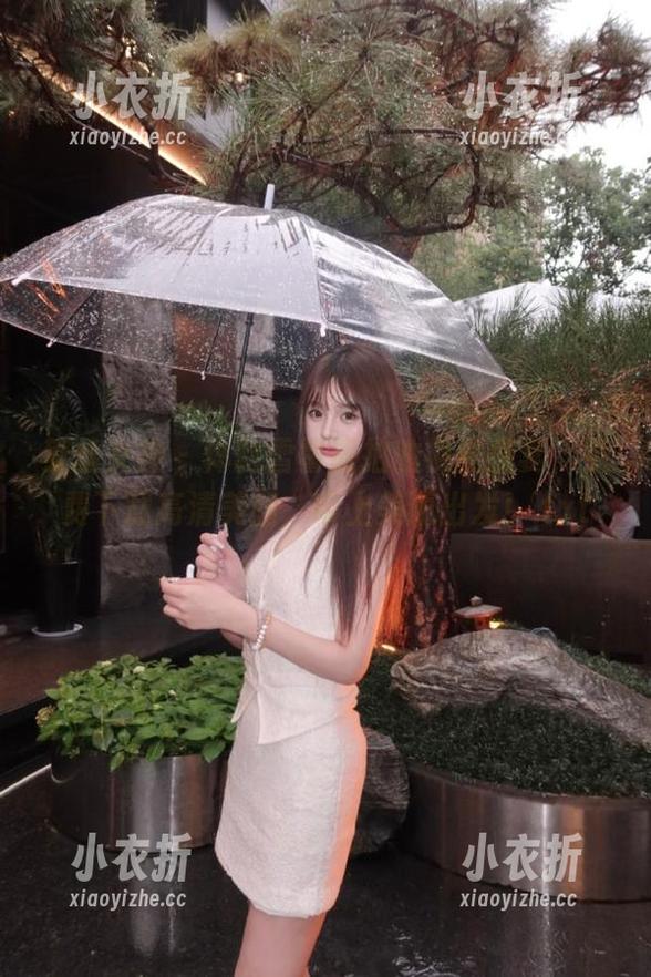 梦丝女神 - 体验雪馨旅拍的视觉盛宴，免费下载高清美图，带上美丽出发！.txt