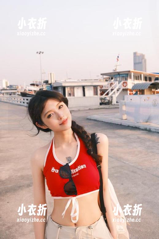 梦丝女神 - 走出天使光环：香萱的精选图片，展示我的凡人生活.txt