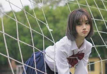 梦丝女神 – 魏婷婷短裤动感全套图包，捕捉夏日自由与活力瞬间.txt