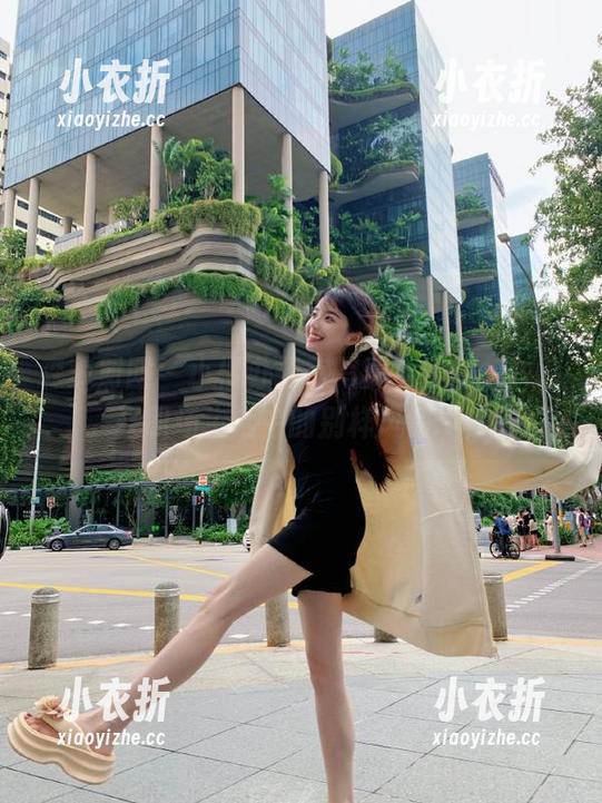 森萝财团-小樱 森萝财团 - 小樱办公室写真全套图包,感受职场生活中的别样风情.txt