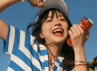 模范学院 – 在无圣光中绽放：柳侑绮Sevenbaby网袜写真，尽情享受精美图片.txt