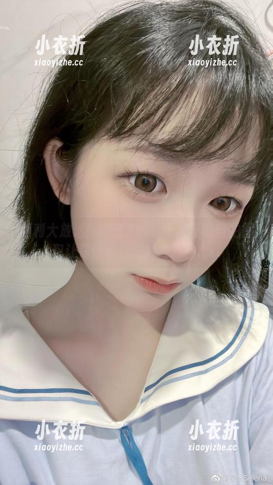 福利大放送！樱落Selena的圣诞自拍图包让你的节日更加绚丽！.txt