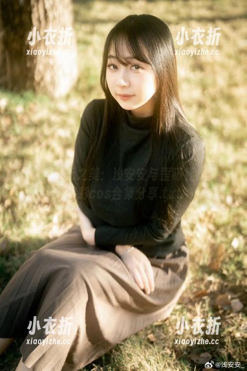 领略异次元之美：浅安安与歪萌社修女的精彩cos合集分享.txt