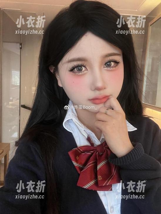 炸蛋Boom 快来看看!炸蛋Boom的黑丝cos更新,简直美得不可思议!.txt