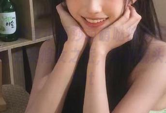 爱蜜社 – 分享小丽莎萌萌哒修女图集：一位博主的另类修女之旅，玩转镜头魅力！.txt