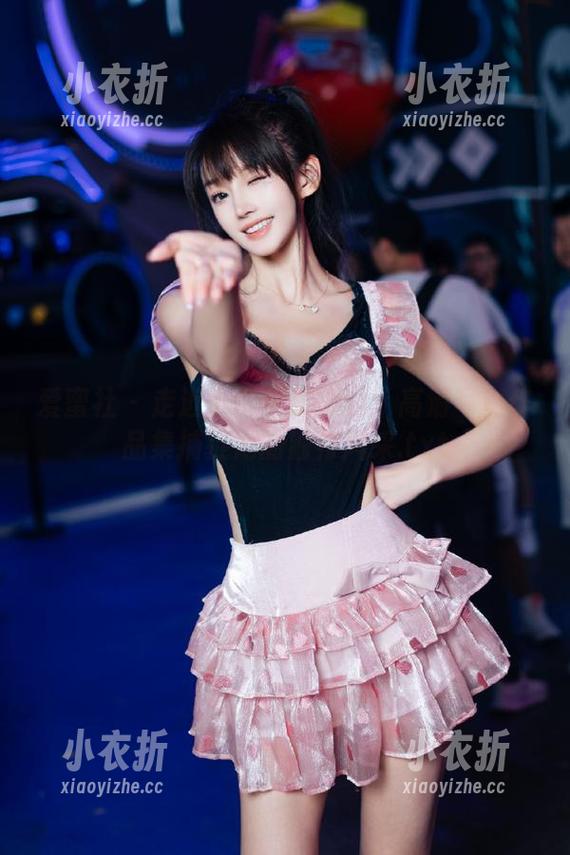爱蜜社-小宝酱 爱蜜社 - 走近小宝酱的海边:高清写真作品集捕捉她的独特风采.txt