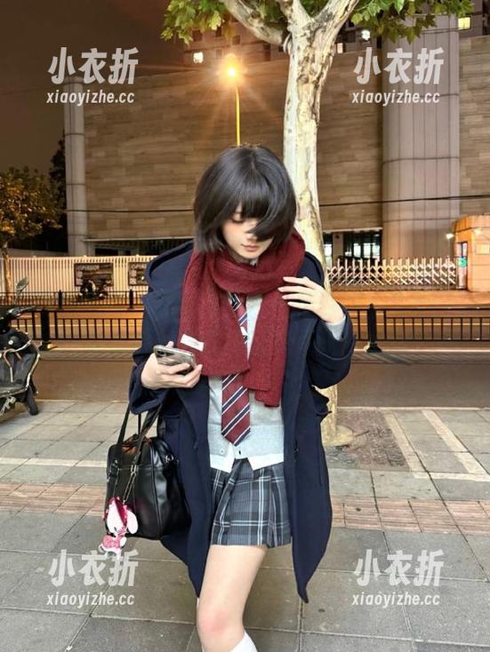 物恋传媒 - 嘟嘟双马尾私房合集，个性与甜美完美交织的萌系风格！.txt