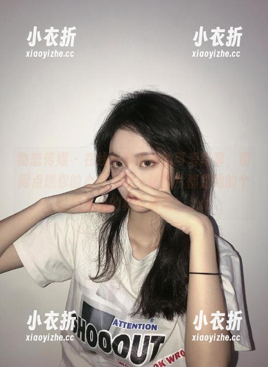 物恋传媒 - 在线分享婷婷的可爱写真，瞬间点燃你的心灵，每一张图片都是她的个性与生机的真实展现！.txt