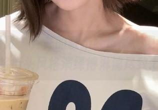 甜予摄影 – 齐齐的帆布鞋作品，观看她如何将街头风格演绎得淋漓尽致.txt