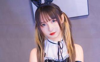 神乐坂真冬独特风格裤里丝写真在线合集，让你重温每一个动人瞬间.txt