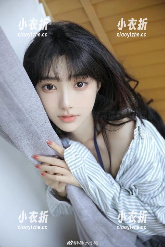 秀人网 - Baileys香儿的高清厨娘作品集，探索美食背后的故事与情感.txt