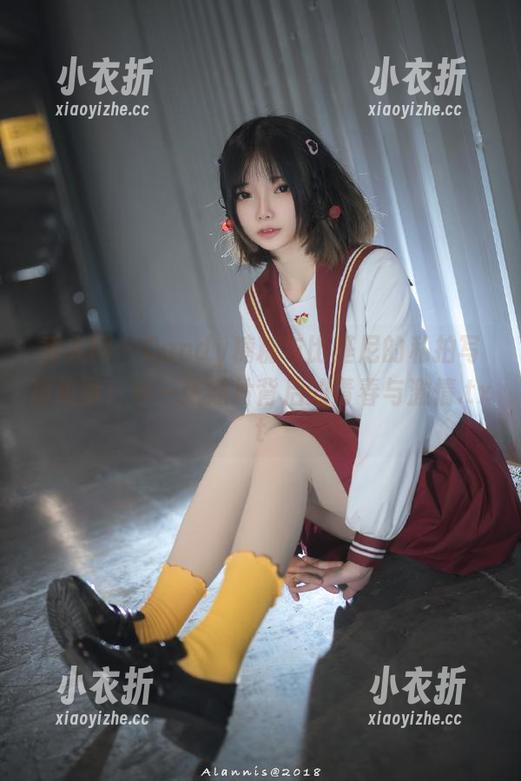 秀人网-Candy糖糖 秀人网 - Candy糖糖与比基尼的私拍写真故事:每一张照片背后的青春与激情.txt