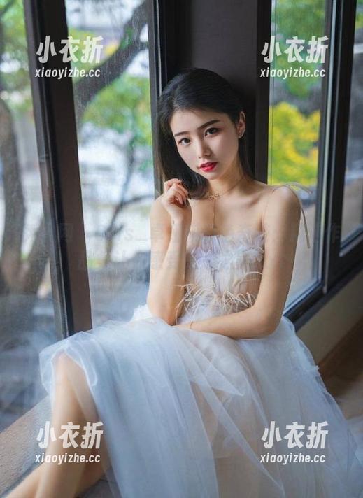 秀人网 - Cris_卓娅祺白色奇迹：精选作品集让你感受纯净之美.txt