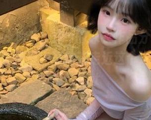 秀人网 – M梦baby的泳衣作品分享：如果你也爱海浪，那就请走近这个泳衣的梦境！.txt