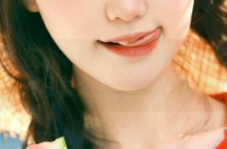 秀人网 – 在水手服中重拾青春：初梦瑶的高清写真令人心醉神迷.txt