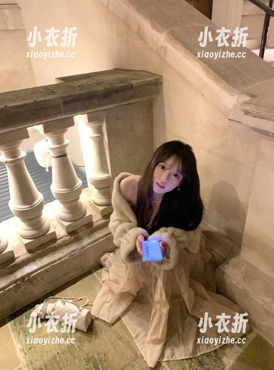 秀人网 - 别错过！双笙Alina泳装写真套图，绝对是你的视觉盛宴！.txt