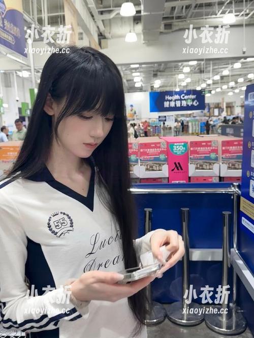 秀人网 - 夏晓Maggy高跟鞋美图赞不绝口，下载后你会不会爱上她？.txt