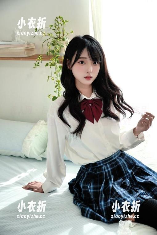 秀人网 - 品味小小白思宜的和服摄影作品，畅游图库的优雅视觉盛宴.txt