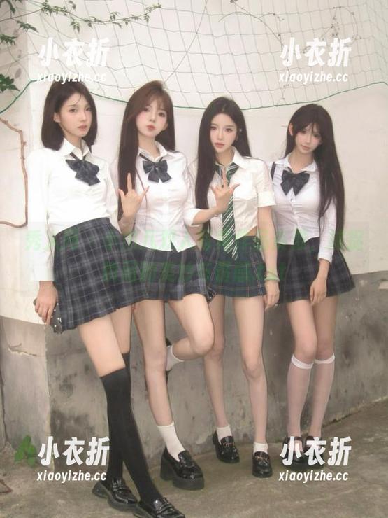 秀人网 - 小爪几双人写真作品资源，捕捉瞬间的美妙与情感.txt
