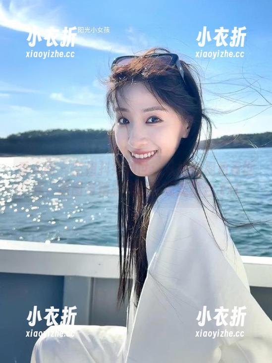 秀人网 - 空姐抖娘利世：从她的视角看世界，原图与精彩作品的完美结合.txt