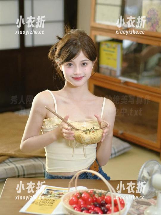 秀人网 - 红裙绽放：李金金的绝美写真作品合集，沉醉于红色的梦幻之中.txt