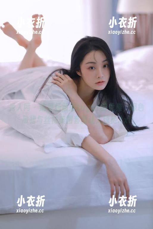 秀人网 - 追寻杨晨晨sugar的优雅，绿色吊裙与丝袜美图套图让人惊艳.txt