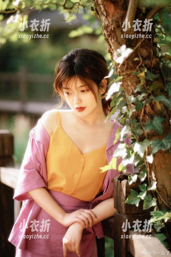 秀人网 - 福利盛筵！王馨瑶yanni女仆写真，唤醒你心底的潜在幻想.txt