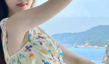 秀人网 – 众里寻她百般美，白沫女友的写真美图分享来袭！.txt