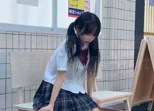 秀人网 – 程程程写真特辑：高跟鞋下的优雅与自信，高清呈现.txt