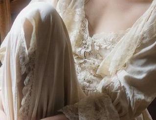 秀人网 – 精选美图：糯美子MINIbabe短裤写真，感受她的甜美与俏皮.txt
