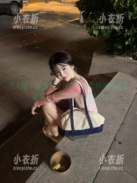 秀人网 - 感受原汁原味：美七Mia裸足写真资源中的精致美图.txt