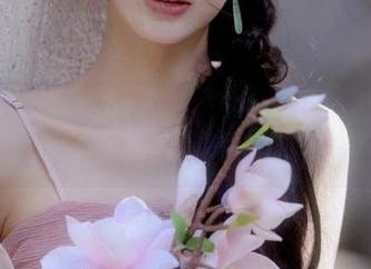 秀人网 – 无圣光白色纪实：葛征写真图片为你铺陈迷人意境.txt