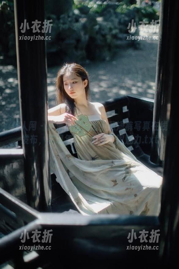秀人网 - 高清原图：谢小蒽短裤写真在线发布，展现年轻时尚的无限魅力.txt
