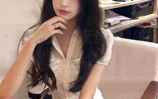 秀人网 – 软情魅力与灰丝风情的融合，最新写真集更新等你欣赏！.txt