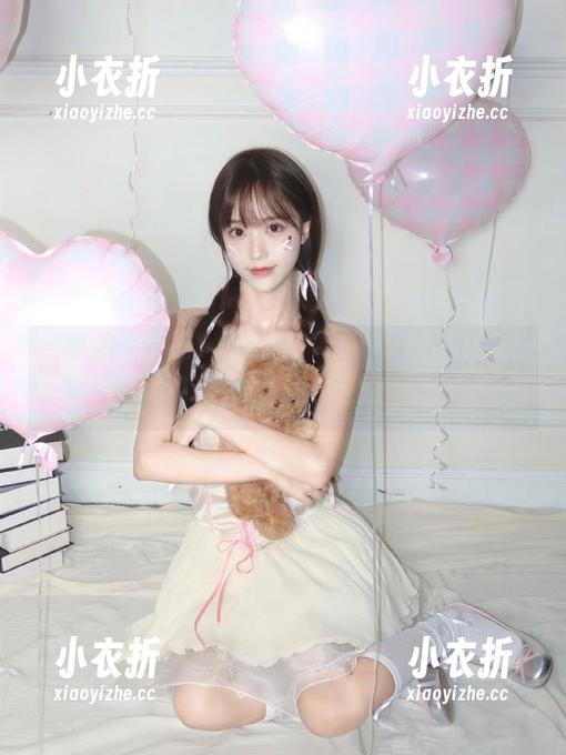 秀人网 - 陈柒柒比基尼写真：打包下载她的迷人图库.txt