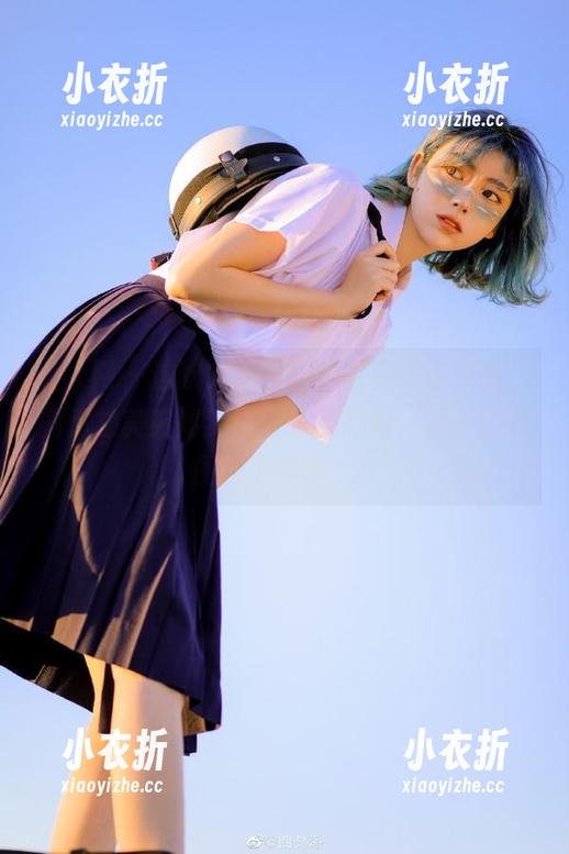 秀人网 - 这次龙泽美曦的写真作品更新，剧情之美宛如梦境般缭绕心间，倘若错过便白了年华.txt