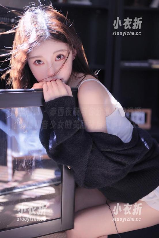 稚乖画册 - 赤西夜夜与你分享私拍资源，解锁初音少女的美丽背后故事！.txt