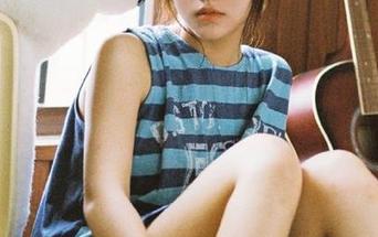 紧急企划 – 小恩用校服写真讲述校园故事，快来下载这份美丽的纪念！.txt