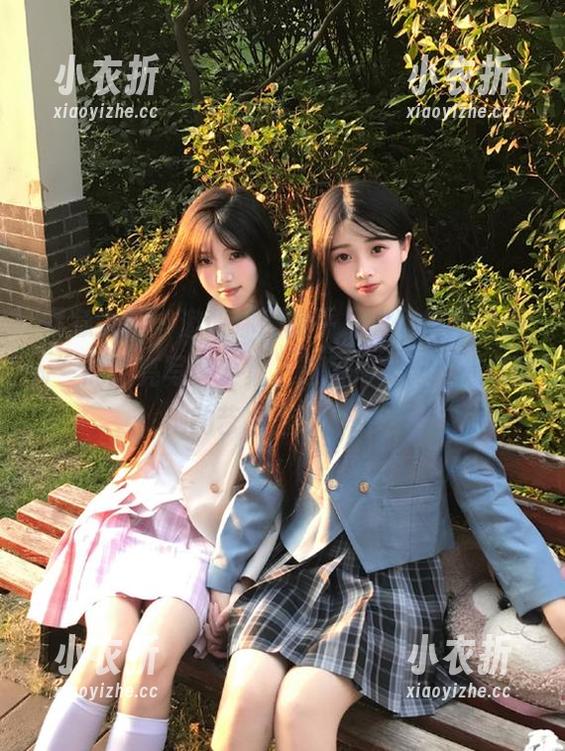 紧急企划 - 邀请你删除平凡，欣赏“见希w”的油亮写真全集，原图一览无遗，尽显她的艺术魅力。.txt