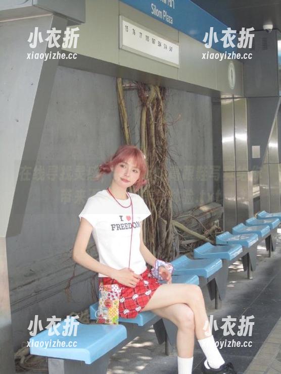 在线寻找灵感，绞肉姬的高跟鞋写真给你带来不一样的美学体验.txt