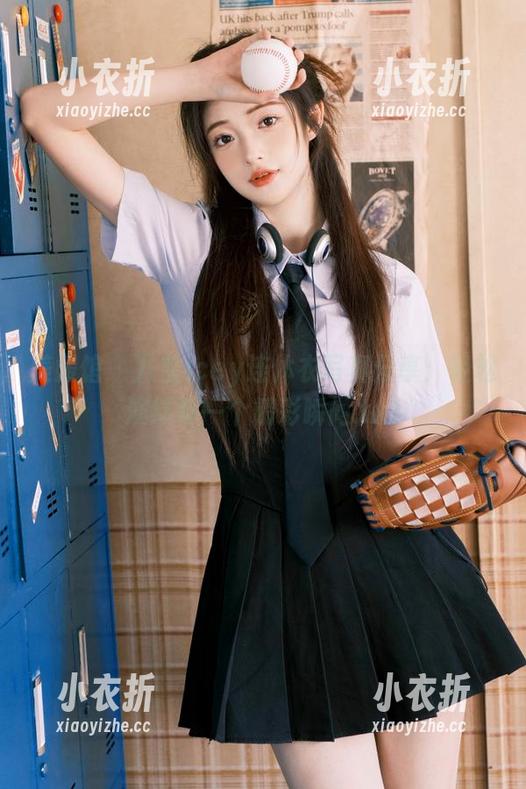 美媛馆 - 八宝icey连体衣写真分享：轻松演绎每一个精彩瞬间.txt