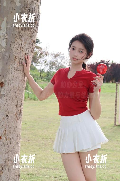 美媛馆 - “媛媛酱”的办公室，无圣光作品传达职场女性的力量与优雅.txt