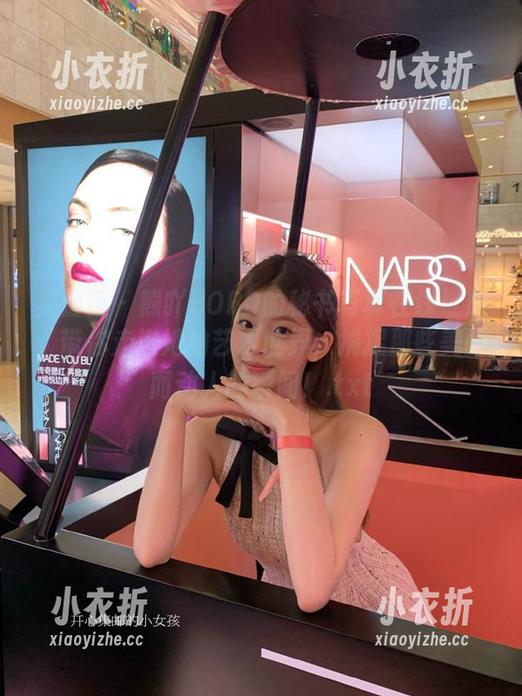 美媛馆 - 熊吖BOBO的秘书写真在线绽放，带你走进她的艺术世界，捕捉那些美丽而动人的瞬间！.txt