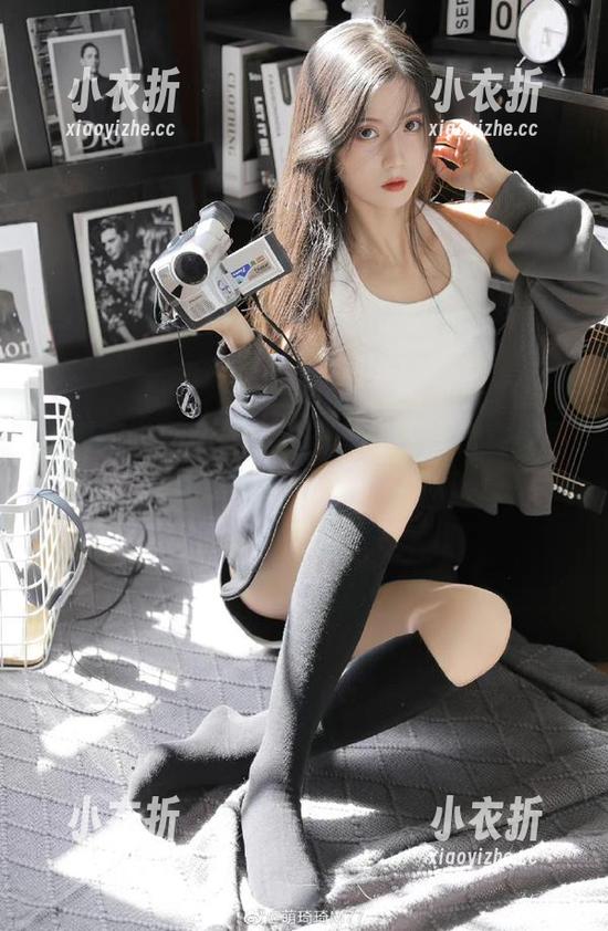 美媛馆-田孝媛 美媛馆 - 田孝媛全新写真更新:镂空美图展现独特魅力与风格.txt