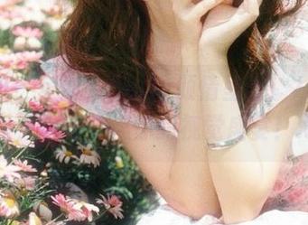 微密圈 – 美邵女Baby倾情呈现：JK写真更新，瞬间点燃你的视觉盛宴！.txt