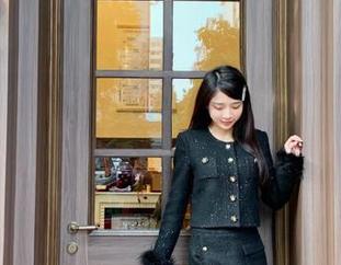 艺图语 – 曹萌的秘密写真合集：从未公开过的美丽瞬间，快来围观！.txt